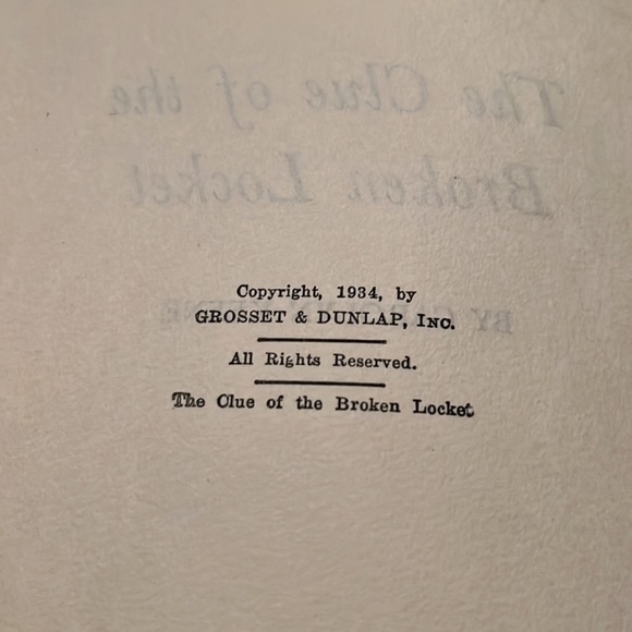 Nancy Drew The Clue of the Broken Locket 1934 - Picture 5 of 8